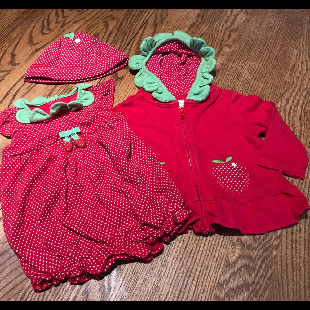 Gymboree Strawberry 3 piece set size 6-12 months